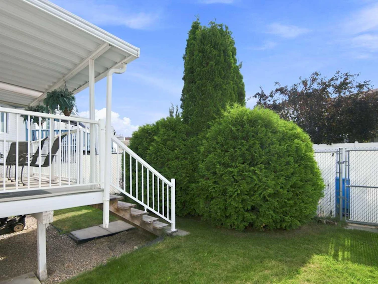 162 Doran Crescent, Red Deer, AB, T4R 2M6 - 4