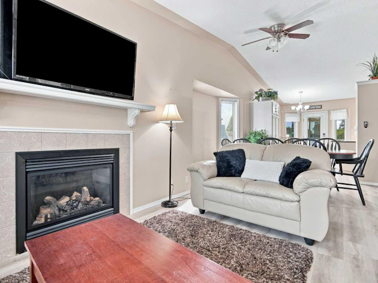 162 Doran Crescent, Red Deer, AB, T4R 2M6 - 10