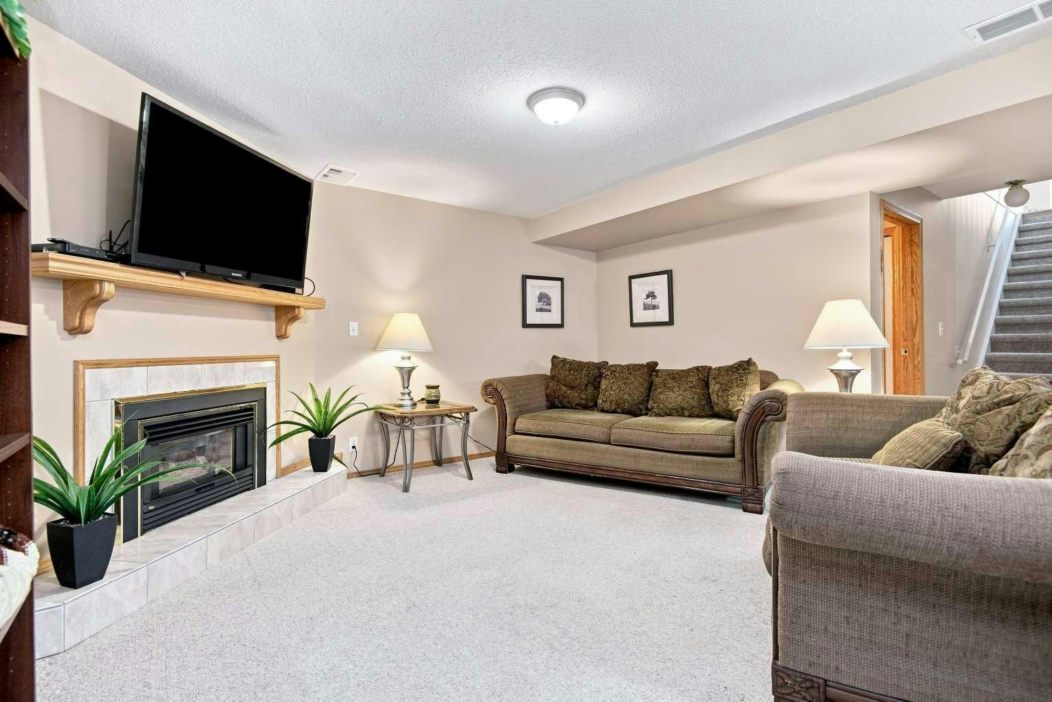 162 Doran Crescent, Red Deer, AB, T4R 2M6 - 28