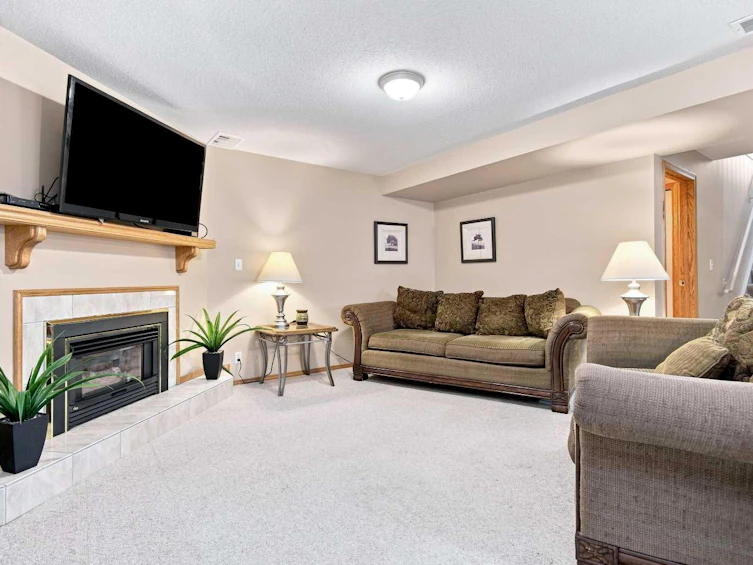 162 Doran Crescent, Red Deer, AB, T4R 2M6 - 28