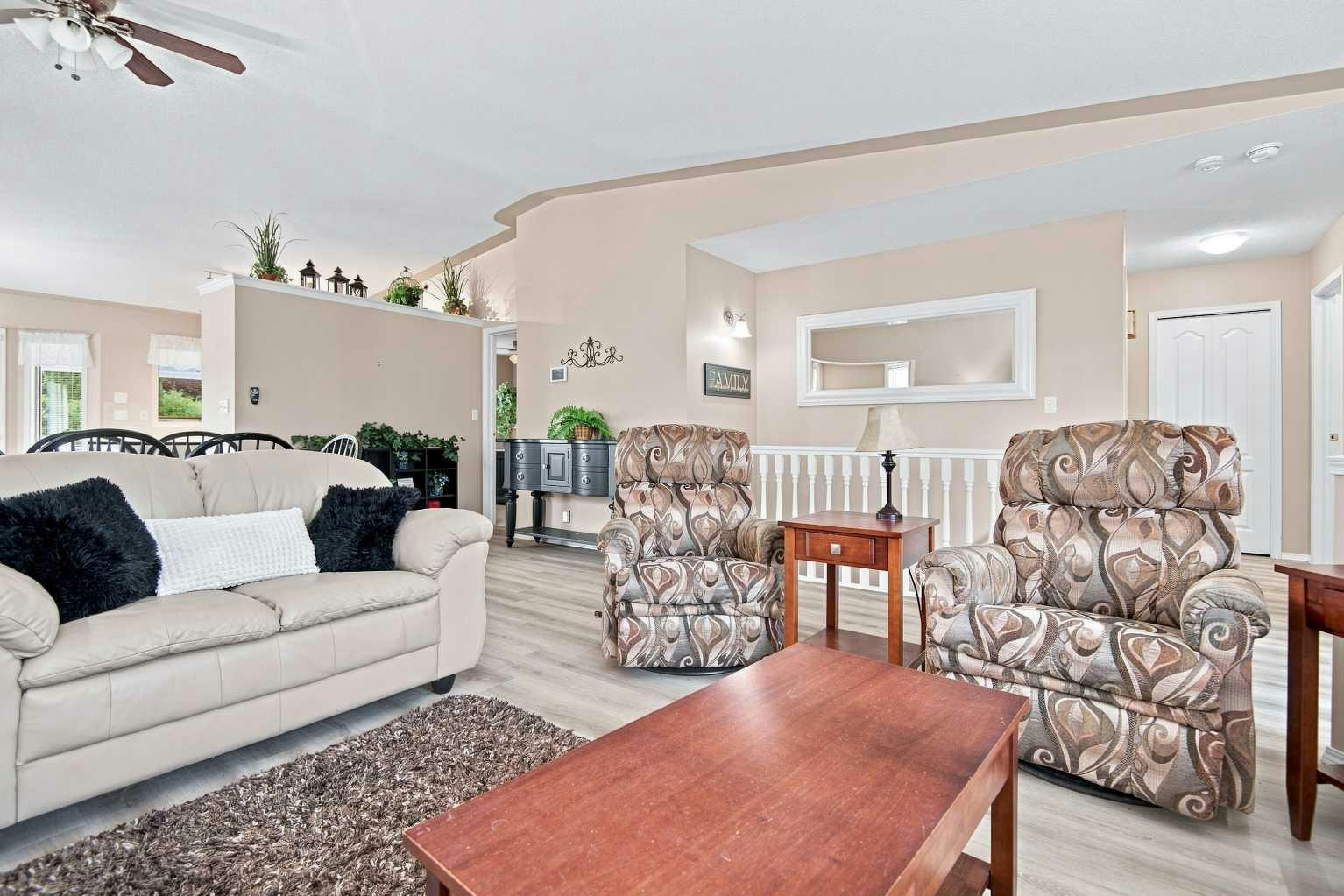 162 Doran Crescent, Red Deer, AB, T4R 2M6 - 11