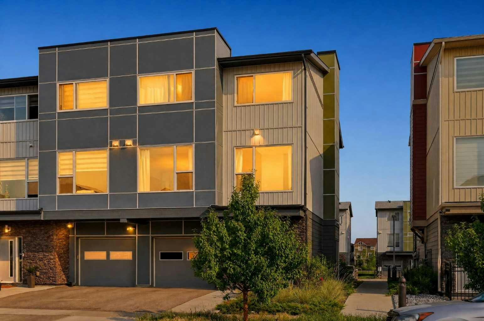 52 Saddlestone Drive NE, Calgary, AB, T3J 0W4