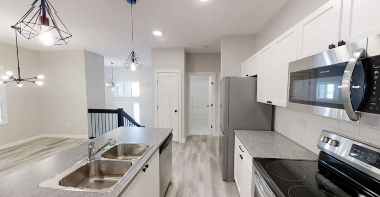 10410 128 Avenue, Grande Prairie, AB, T8V 6J5 - 7