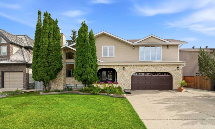 39 Warwick Drive