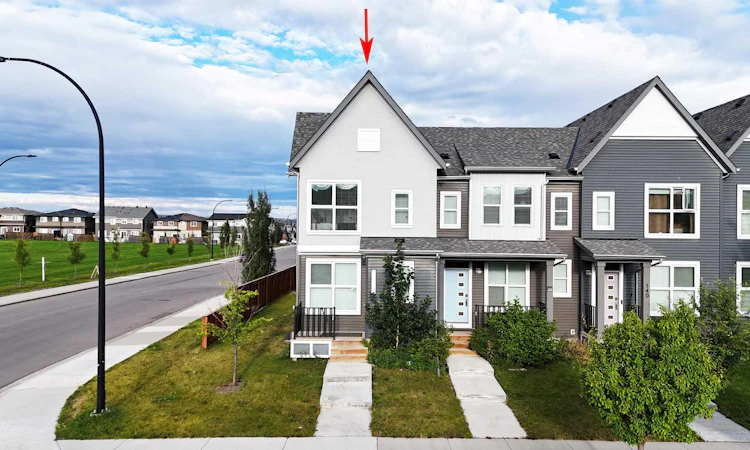 148 Carrington Boulevard NW