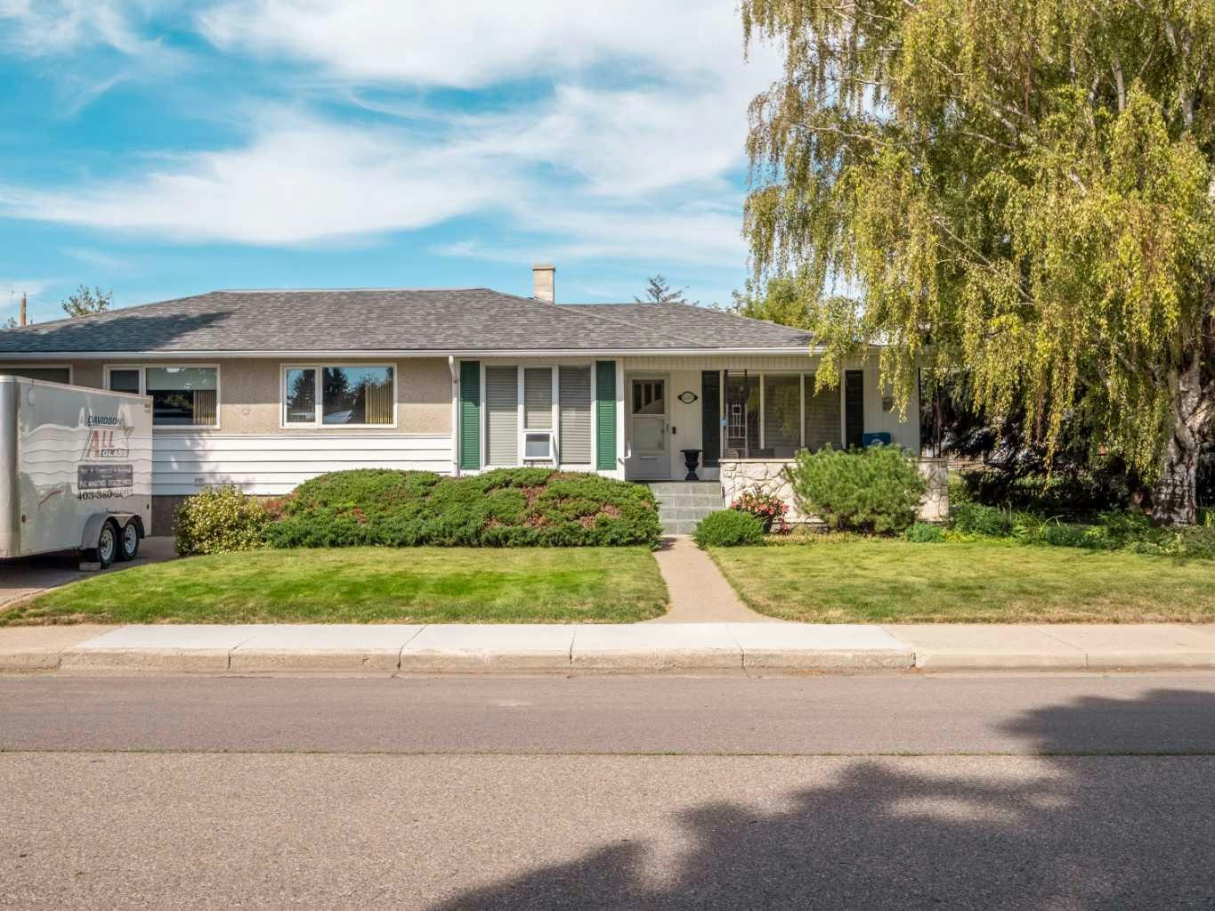 2515 3rd Avenue S, Lethbridge, AB, T1J 0M1