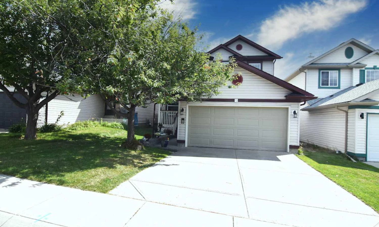 12 Country Hills Gate NW