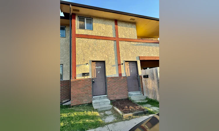 3-1702 35 Street SE