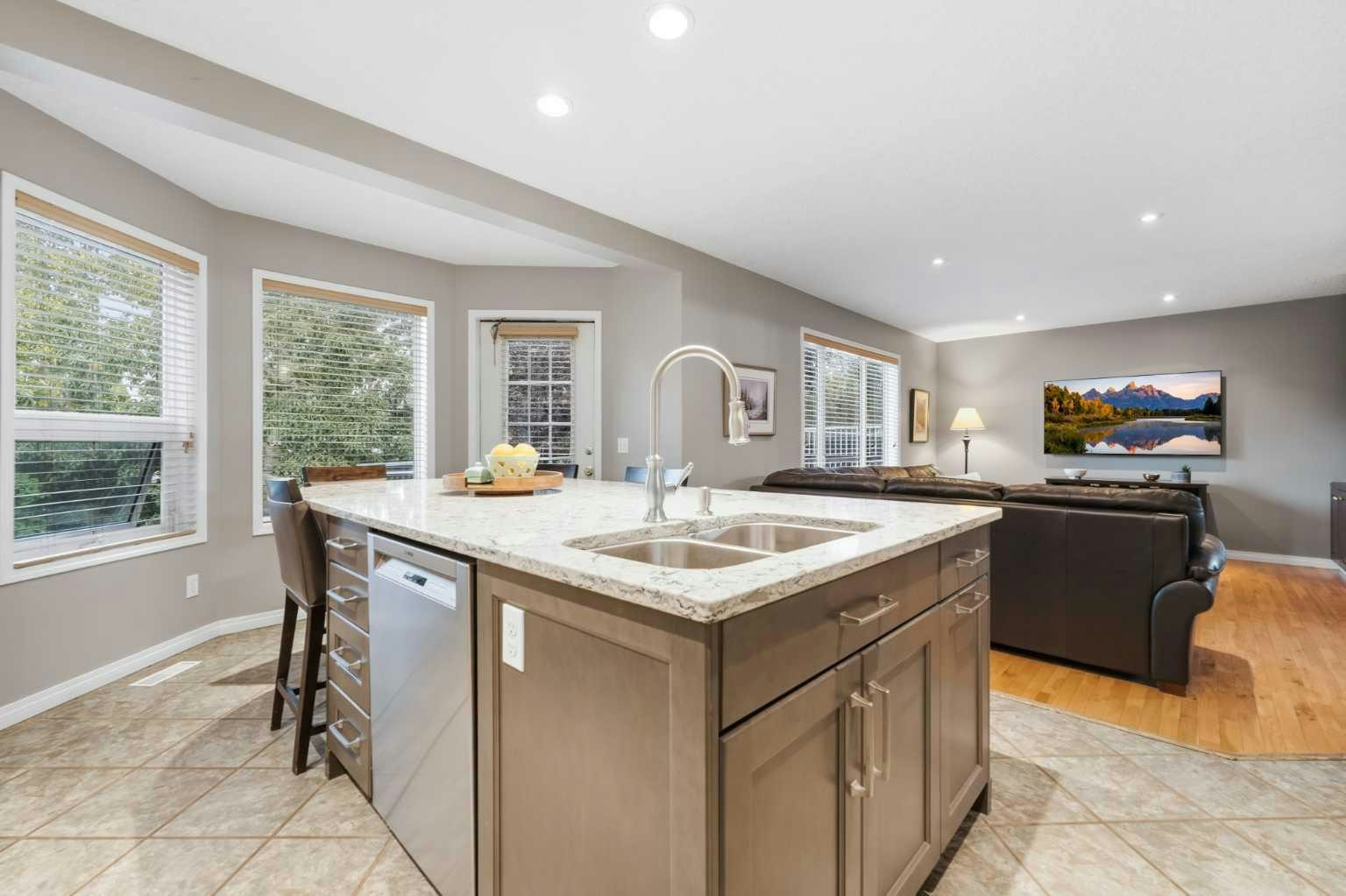 76 Valley Meadow Close NW, Calgary, AB, T3B 5M1 - 9