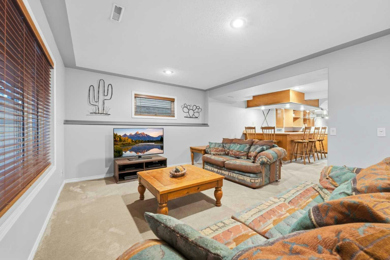 76 Valley Meadow Close NW, Calgary, AB, T3B 5M1 - 34