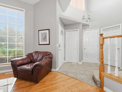 76 Valley Meadow Close NW - 2