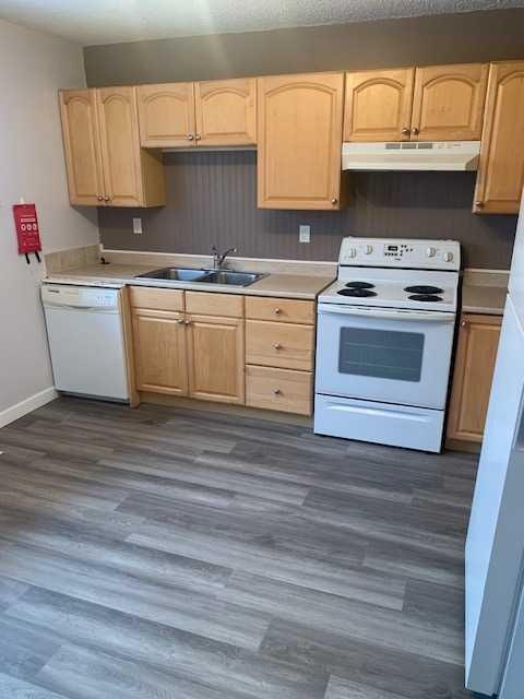 18 Princeton Crescent W, Lethbridge, AB, T1K 4S4 - 7