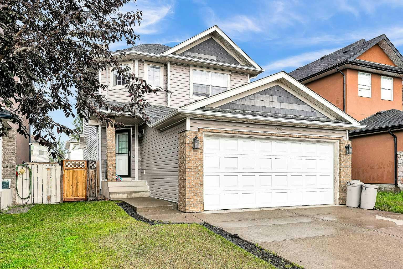 165 Saddlefield Place NE, Calgary, AB, T3J 4Z3