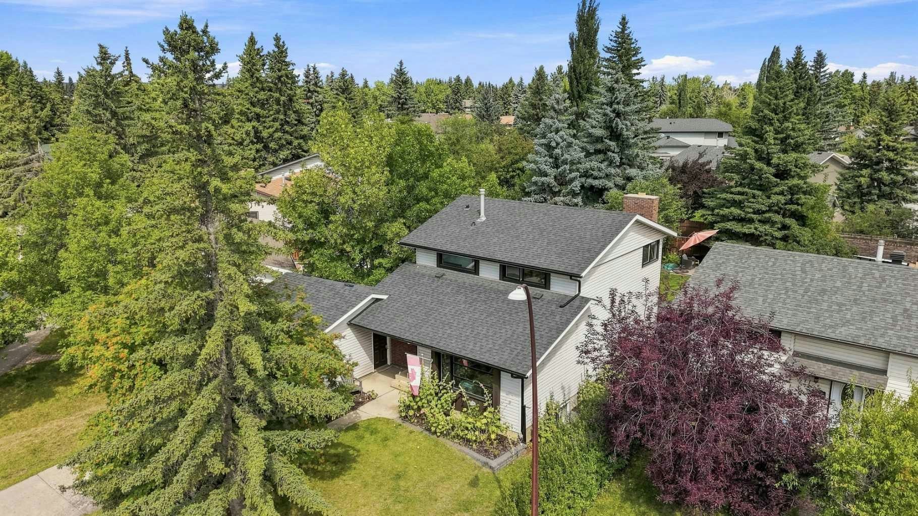 267 Brookgreen Drive SW, Calgary, AB, T2W 2W4