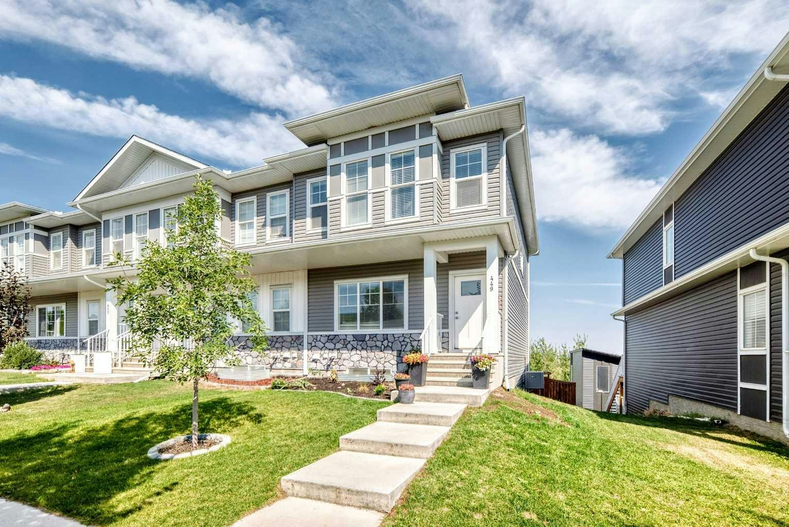 449 West Lakeview Drive, Chestermere, AB, T1X 2A4