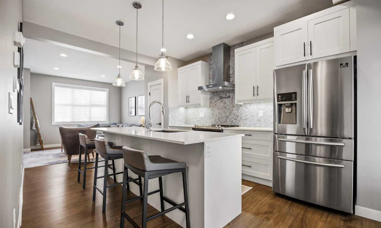 803-355 Nolancrest Heights NW