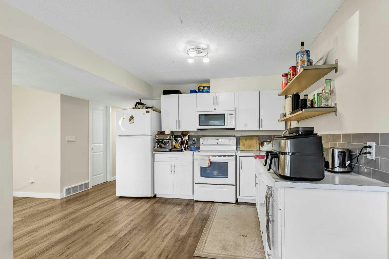 1230 Berkley Drive NW, Calgary, AB, T3K 1S9 - 18