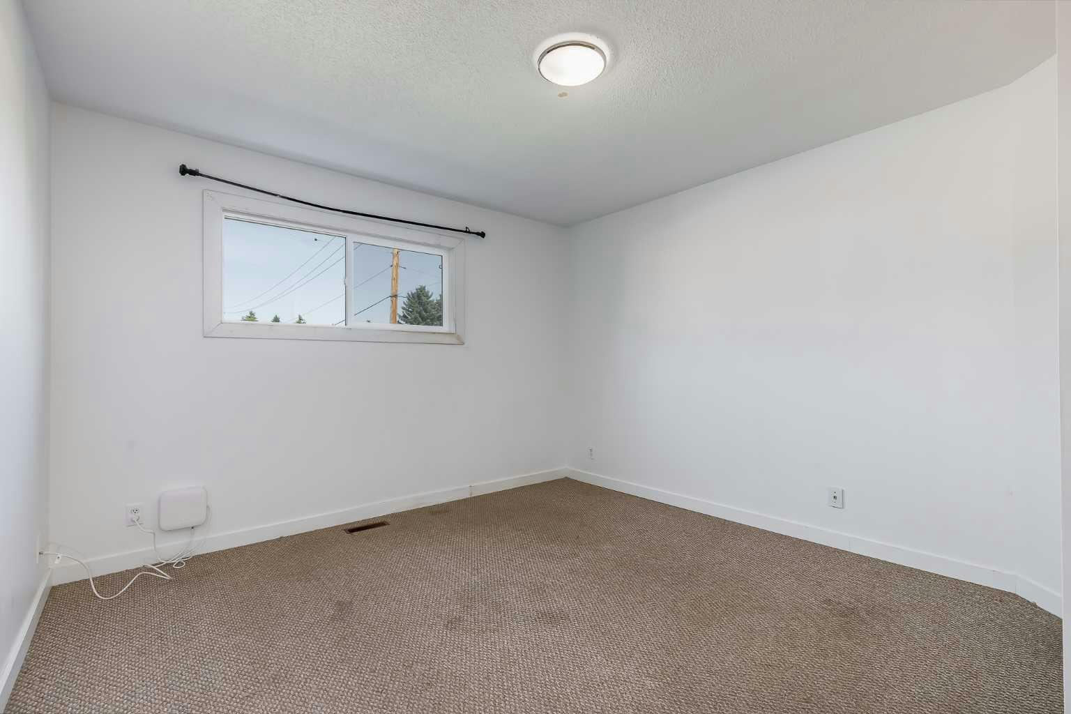 1230 Berkley Drive NW, Calgary, AB, T3K 1S9 - 9