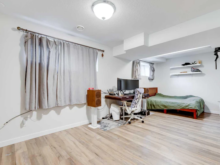 1230 Berkley Drive NW, Calgary, AB, T3K 1S9 - 23