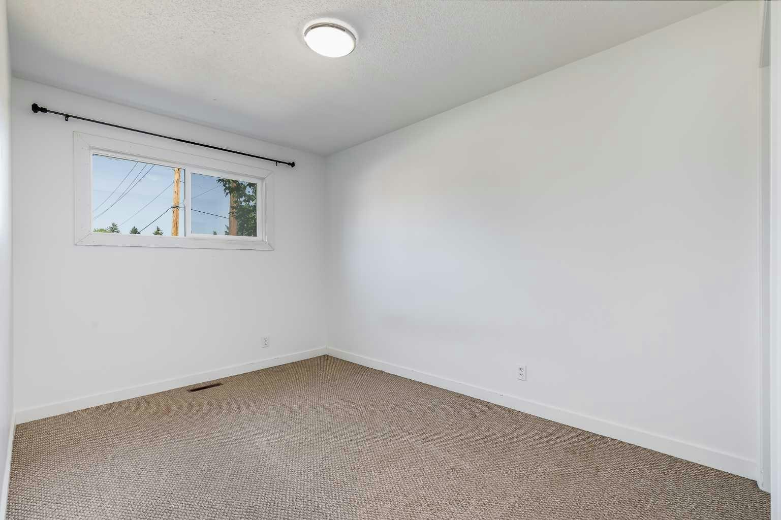 1230 Berkley Drive NW, Calgary, AB, T3K 1S9 - 12