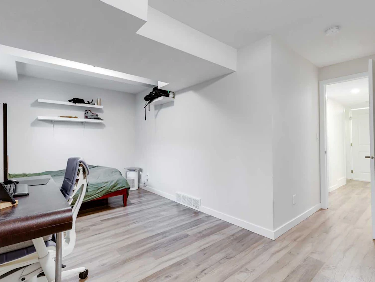 1230 Berkley Drive NW, Calgary, AB, T3K 1S9 - 24