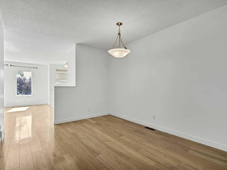1230 Berkley Drive NW, Calgary, AB, T3K 1S9 - 8