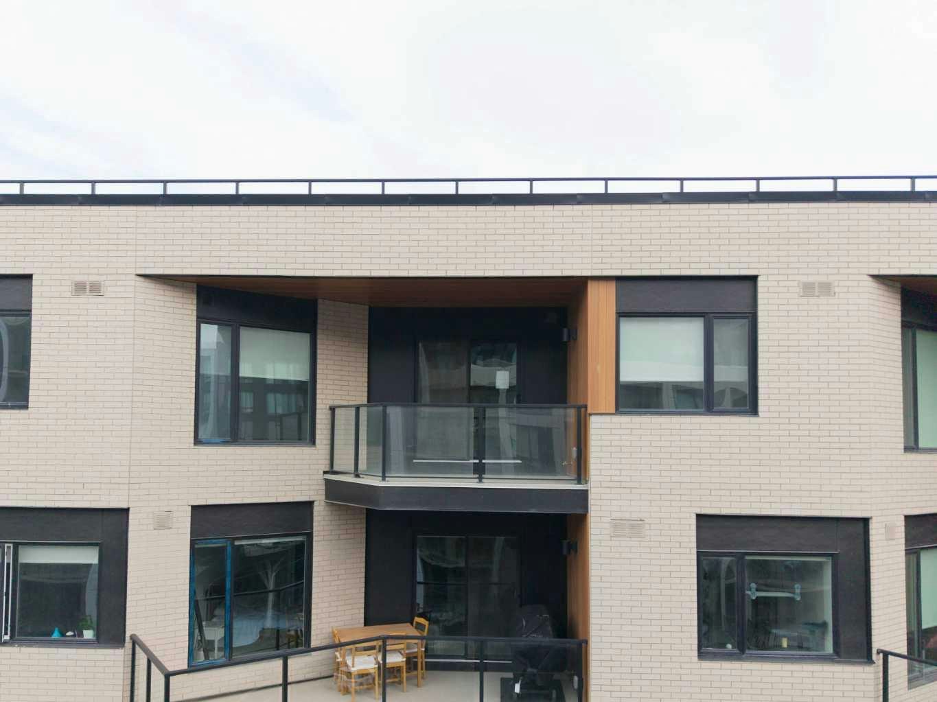 606-8370 Broadcast Avenue SW, Calgary, AB, T3H 6L3