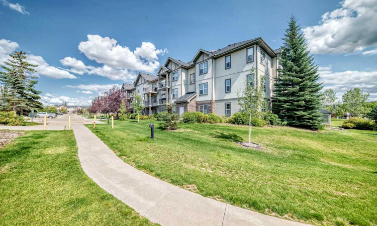 204-37 Prestwick Drive SE
