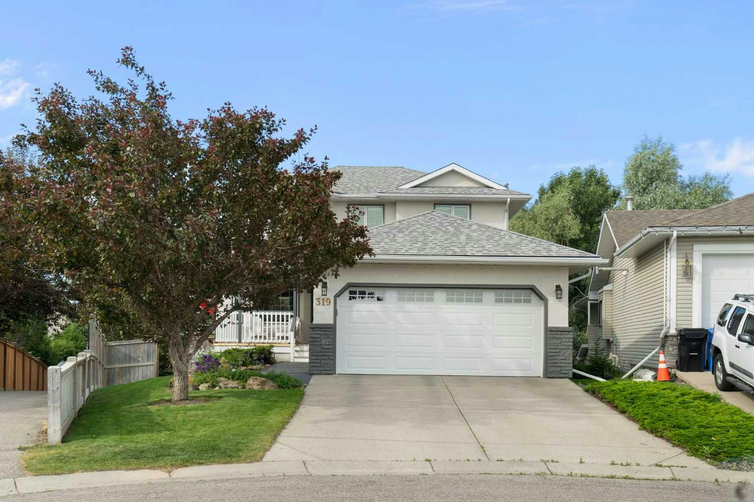 319 Hawkland Place NW, Calgary, AB, T3G 3R4