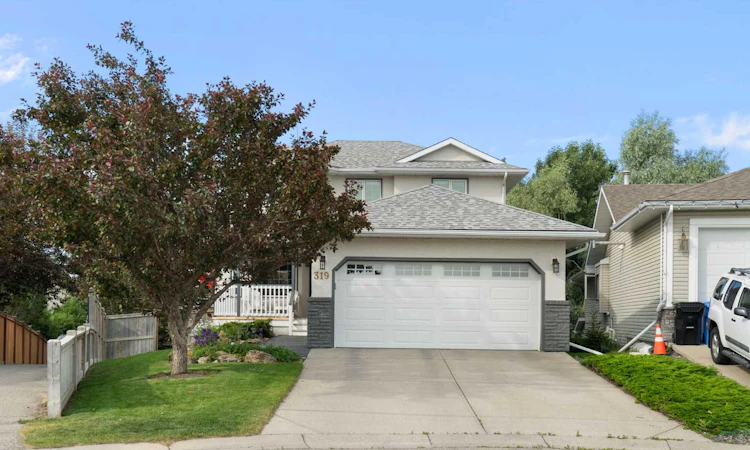319 Hawkland Place NW