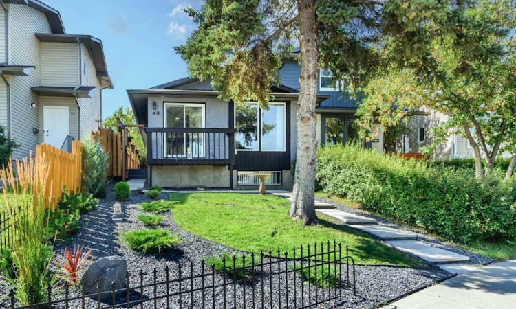 48 Bermuda Court NW