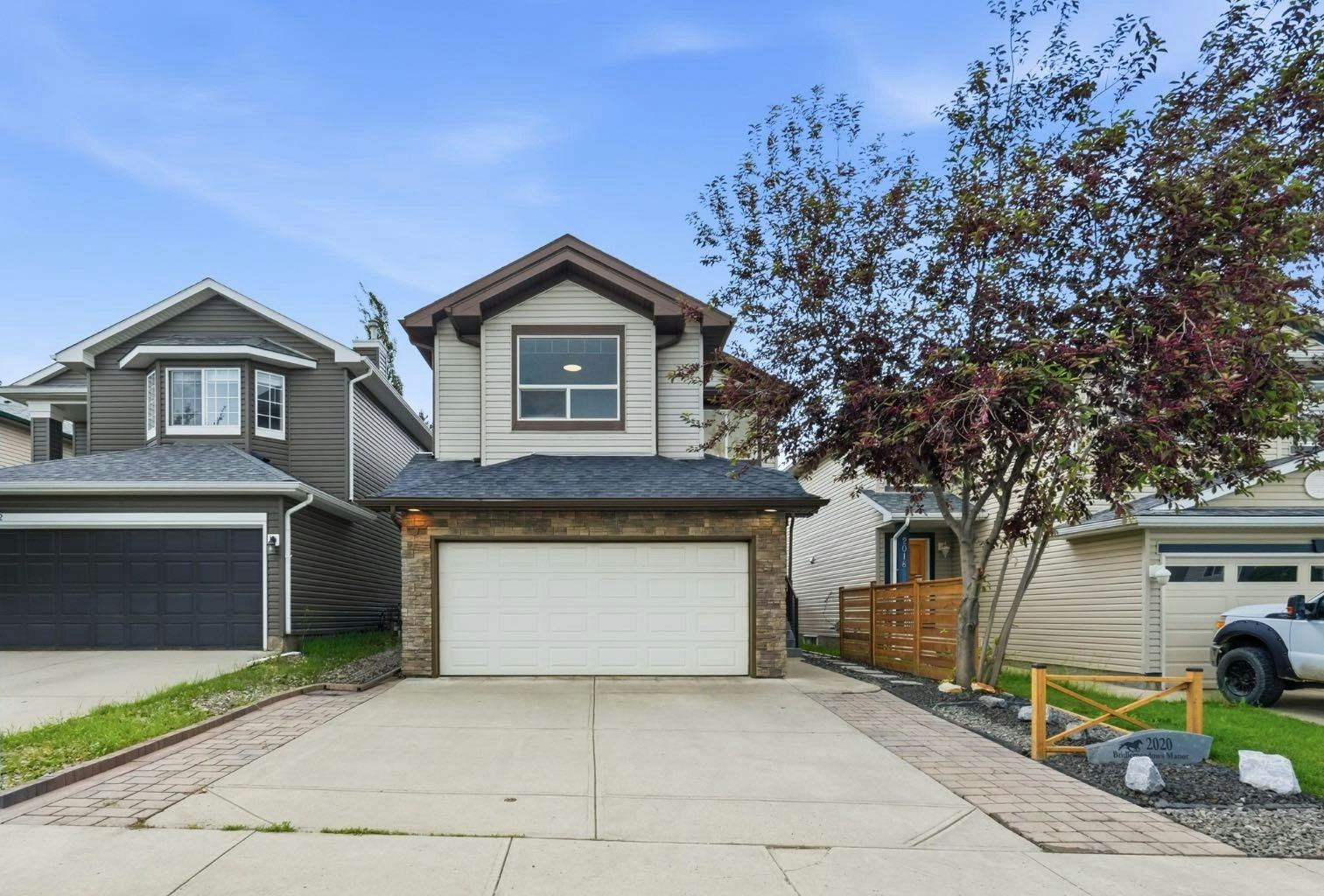 2020 Bridlemeadows Manor SW, Calgary, AB, T2Y 4R9