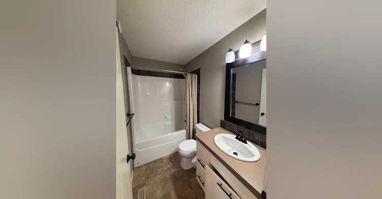 120 Mt Sundial Court W, Lethbridge, AB, T1J 5B7 - 15