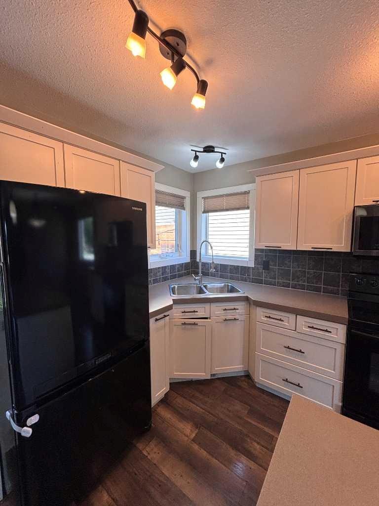 120 Mt Sundial Court W, Lethbridge, AB, T1J 5B7 - 7
