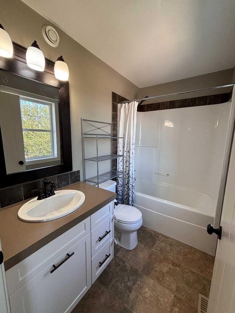 120 Mt Sundial Court W, Lethbridge, AB, T1J 5B7 - 18