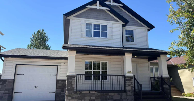 120 Mt Sundial Court W, Lethbridge, AB, T1J 5B7