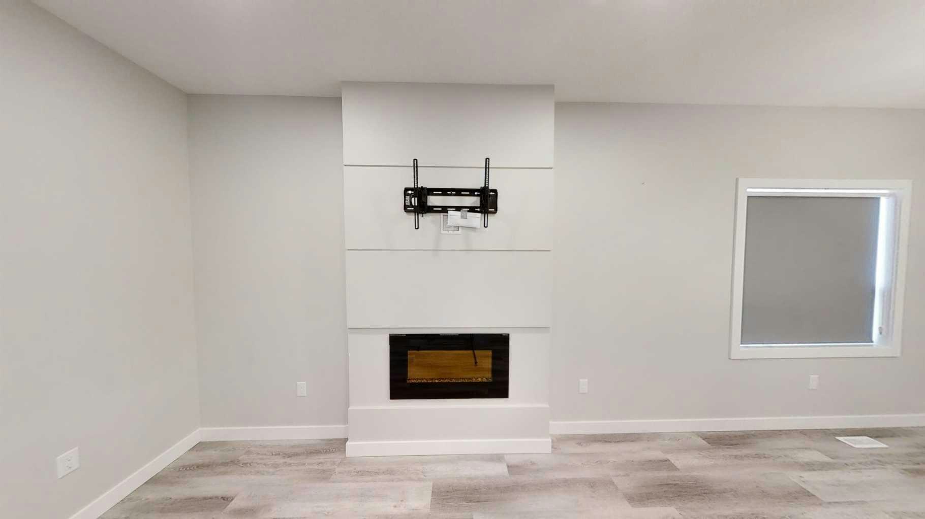 B-10209 128 Avenue, Grande Prairie, AB, T8V 6T1 - 8