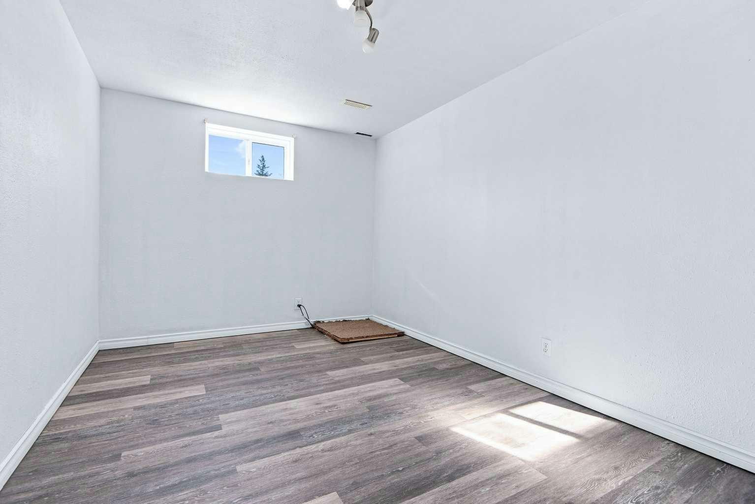 3809 50 Avenue, Sylvan Lake, AB, T4S 1B6 - 27