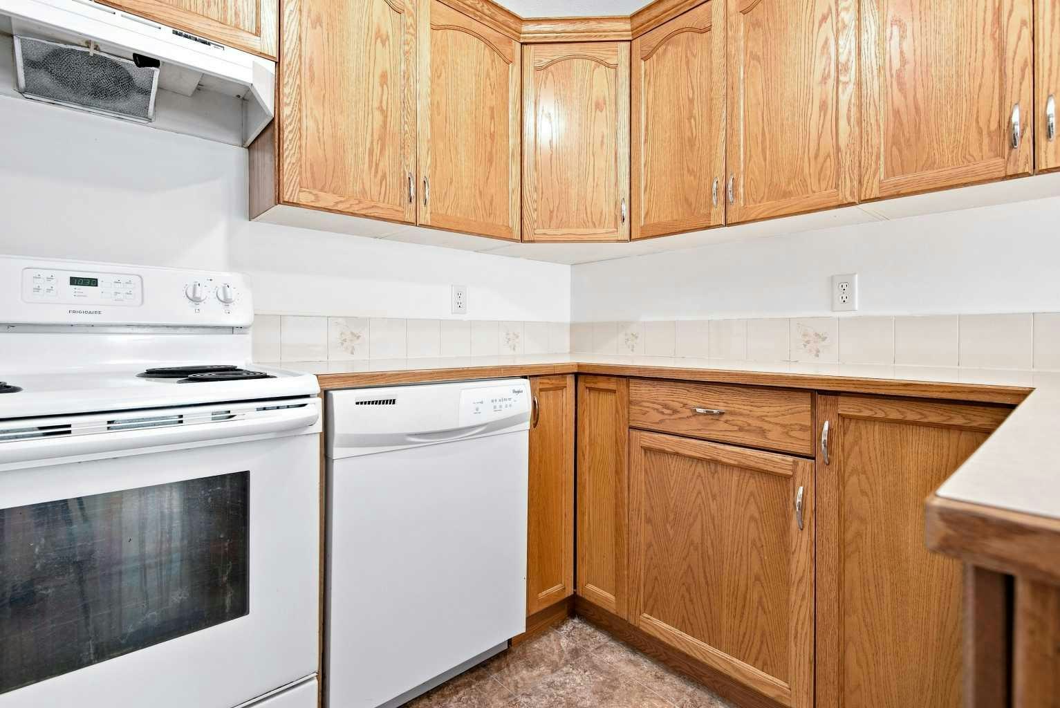 3809 50 Avenue, Sylvan Lake, AB, T4S 1B6 - 14