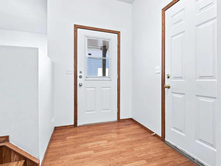 3809 50 Avenue, Sylvan Lake, AB, T4S 1B6 - 9