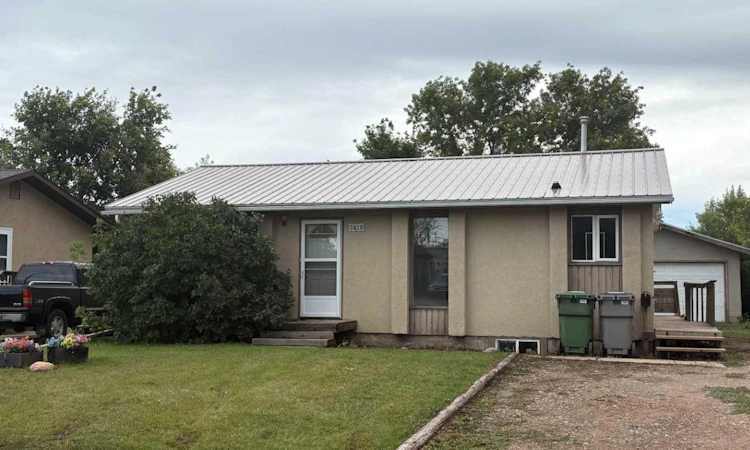 3419 49 Avenue