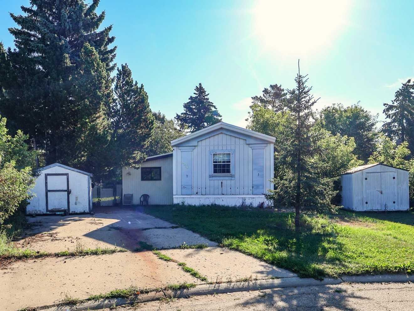 6024 Spruce Crescent, Stettler, AB, T4K 1G6