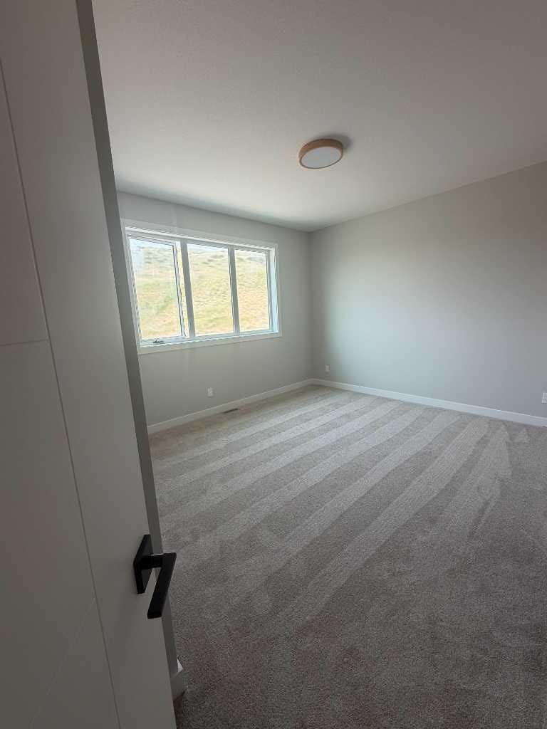 377 Canyon Boulevard W, Lethbridge, AB, T1K 6V2 - 10
