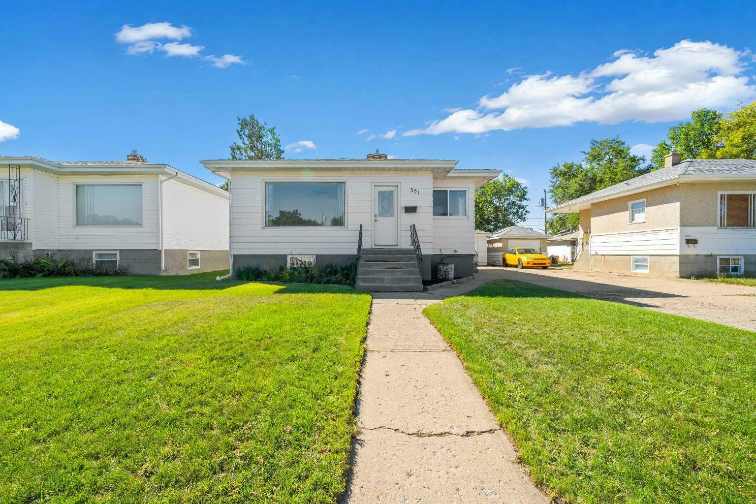 351 9 Street SW, Medicine Hat, AB, T1A 4P1