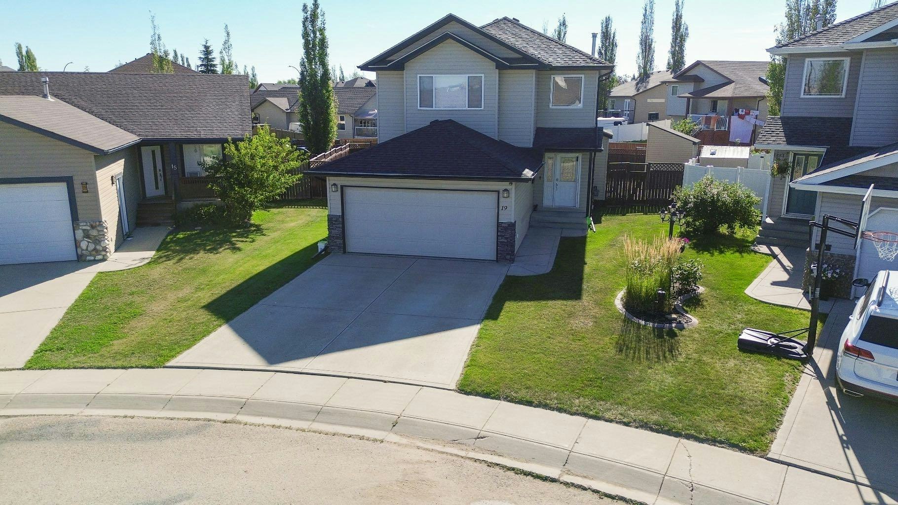 19 Oldring Crescent, Red Deer, AB, T4P 3W1