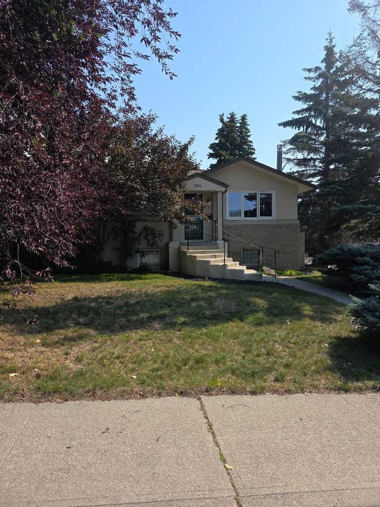 3750 7 Avenue NW, Calgary, AB, T2N 3B3