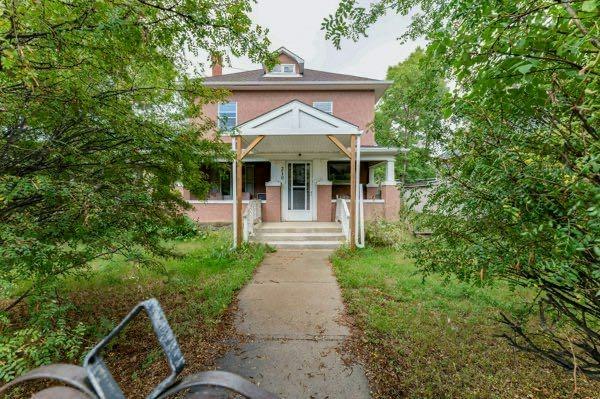 210 1 Street W, Drumheller, AB, T0J 0Y3
