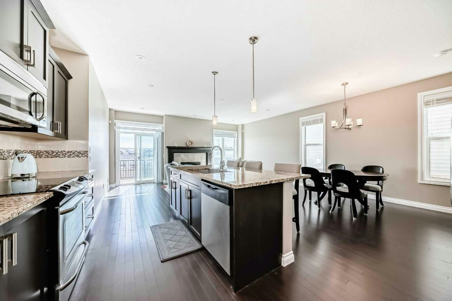 46 Nolanfield Road NW, Calgary, AB, T3R 0N1