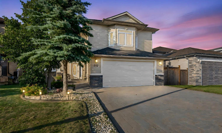 212 Merganser Crescent