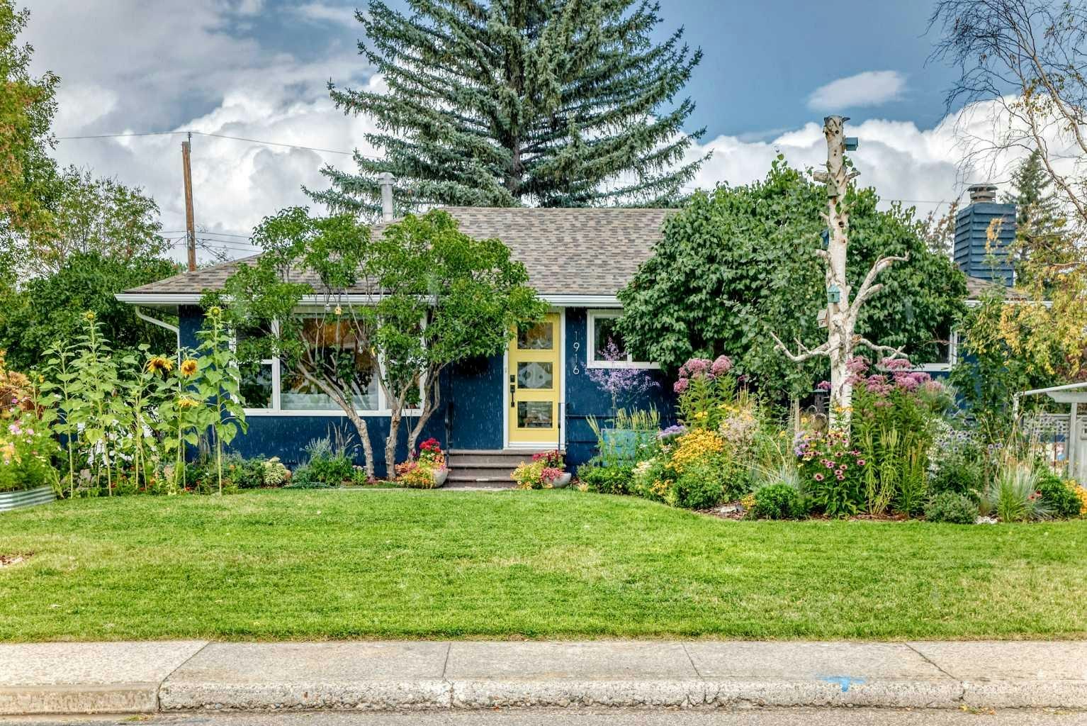 1916 Green Ridge Road SW, Calgary, AB, T3E 4B1